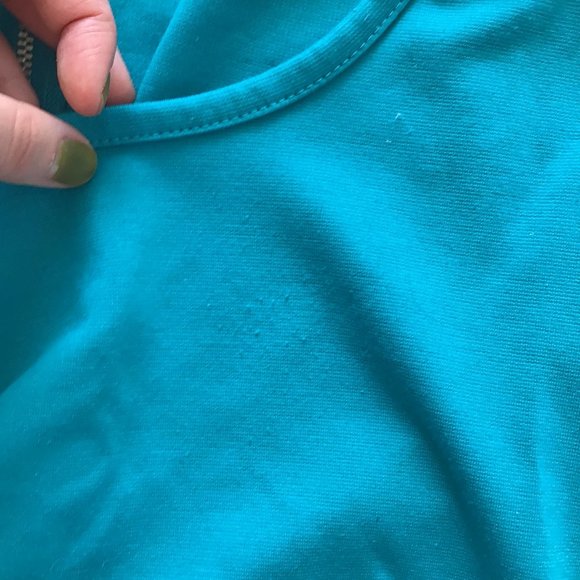 Bundle of 2 tops Old Navy and U2B - Picture 7 of 7